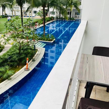 Shore Residence D7 Near Mall Of Asia & Airport マニラ市 エクステリア 写真