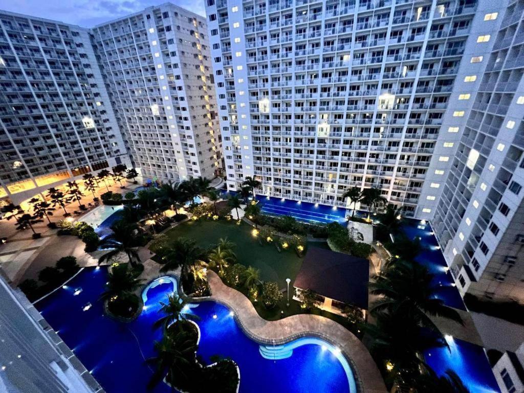 Shore Residence D7 Near Mall Of Asia & Airport マニラ市 エクステリア 写真