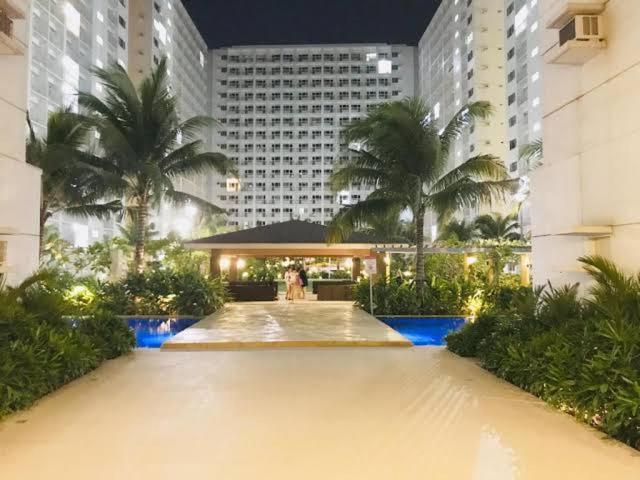 Shore Residence D7 Near Mall Of Asia & Airport マニラ市 エクステリア 写真