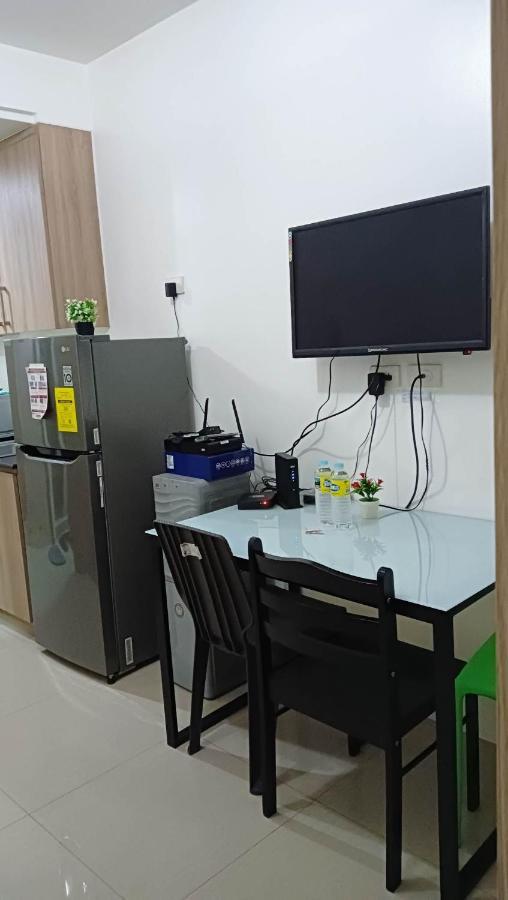 Shore Residence D7 Near Mall Of Asia & Airport マニラ市 エクステリア 写真