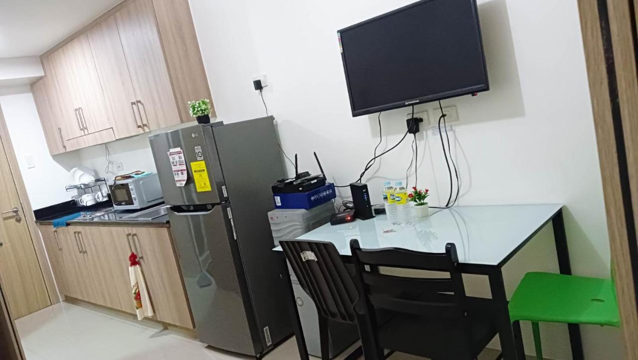 Shore Residence D7 Near Mall Of Asia & Airport マニラ市 エクステリア 写真